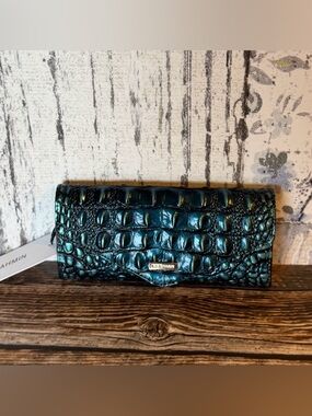 NWT Brahmin BLUE PATINA Veronica Wallet similar to Vergis price firm